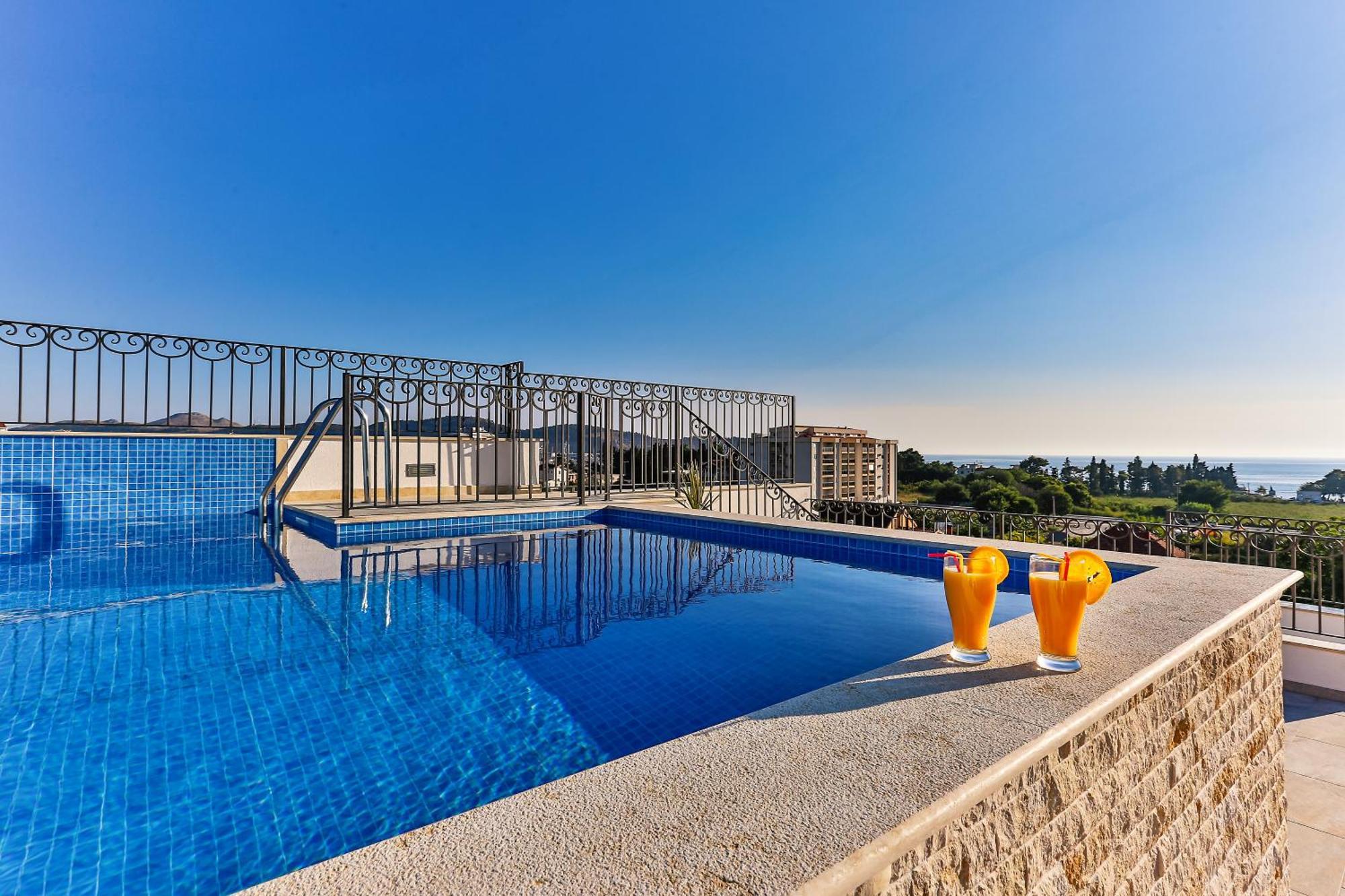 De Lux Apartments Luka Бар Экстерьер фото