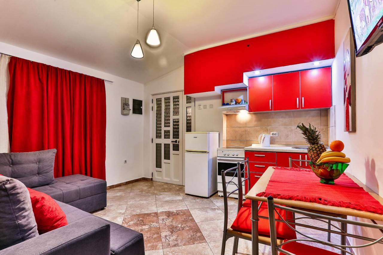 De Lux Apartments Luka Бар Экстерьер фото