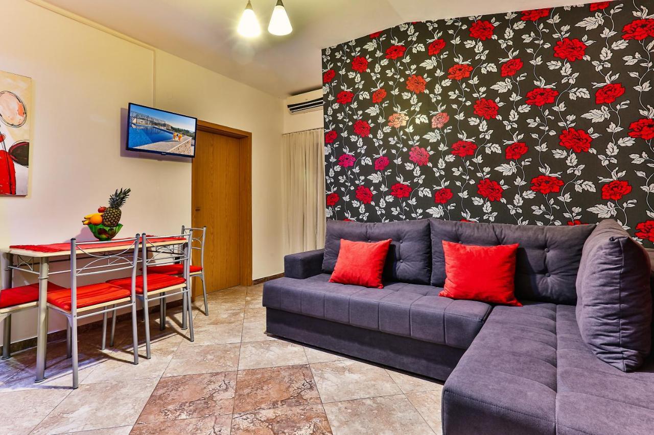 De Lux Apartments Luka Бар Экстерьер фото