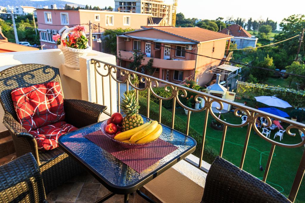 De Lux Apartments Luka Бар Экстерьер фото